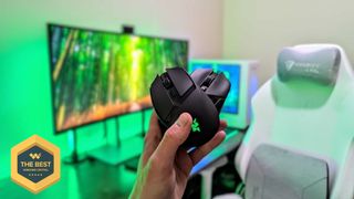 Image of the Razer Basilisk Mobile wireless gaming mouse.