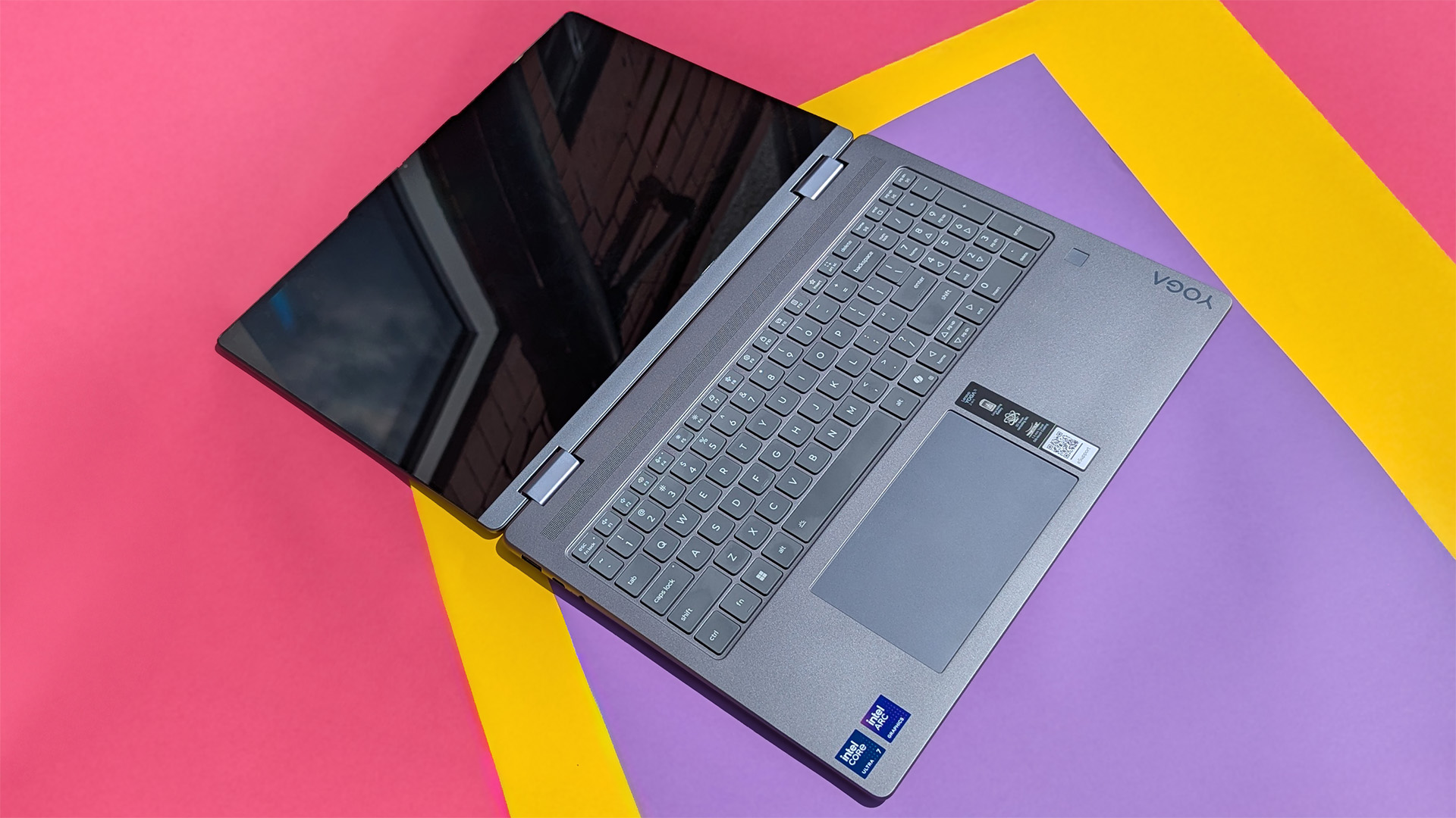 Lenovo Yoga 7i 16&Prime; Intel 2 in 1 Laptop